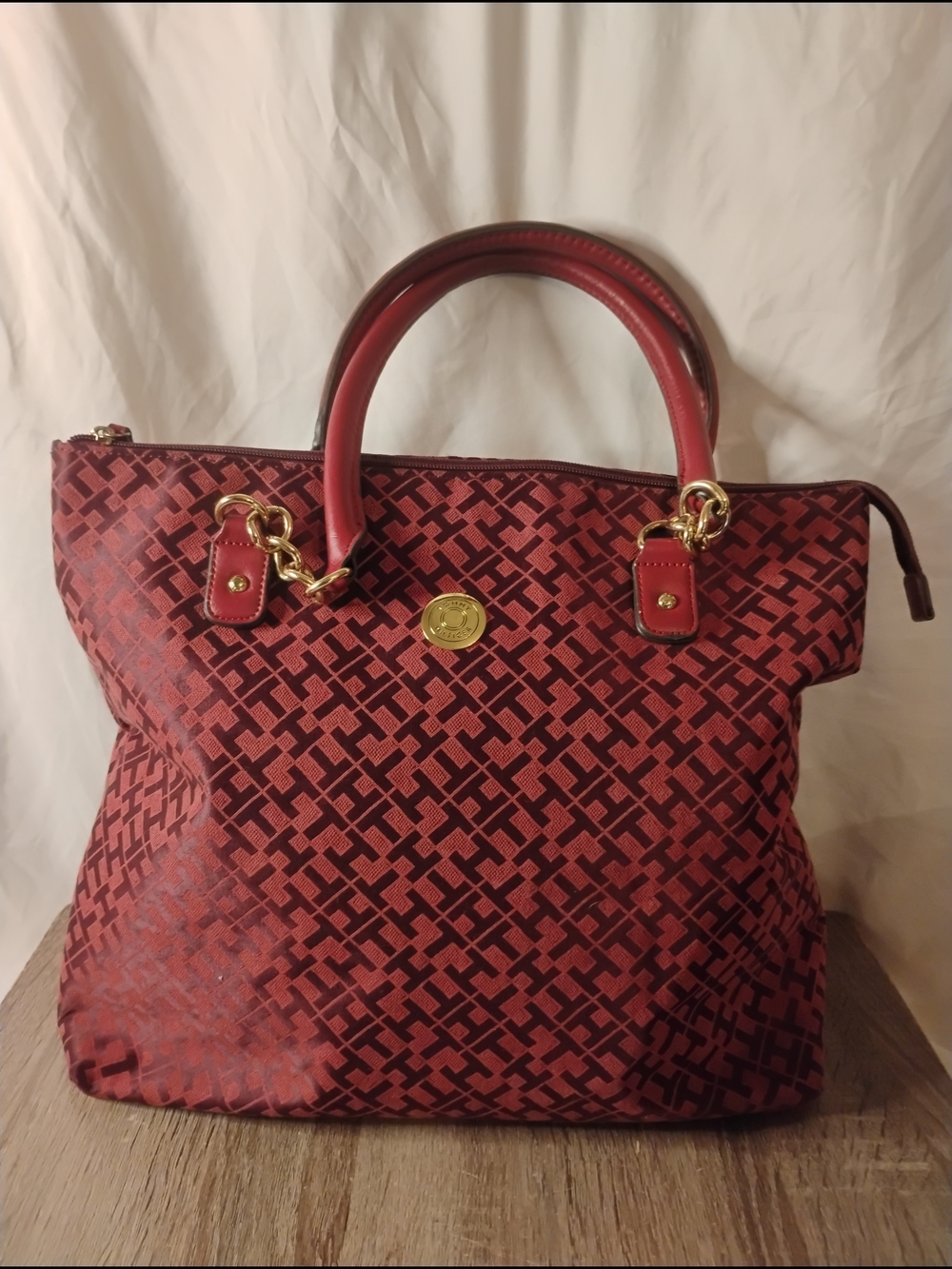 Tommy Hilfiger Large Signature Fabric Tote Purse